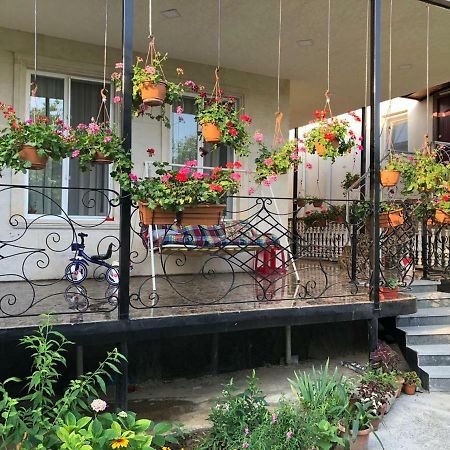 Guest House Tasunia Kutaisi Dış mekan fotoğraf